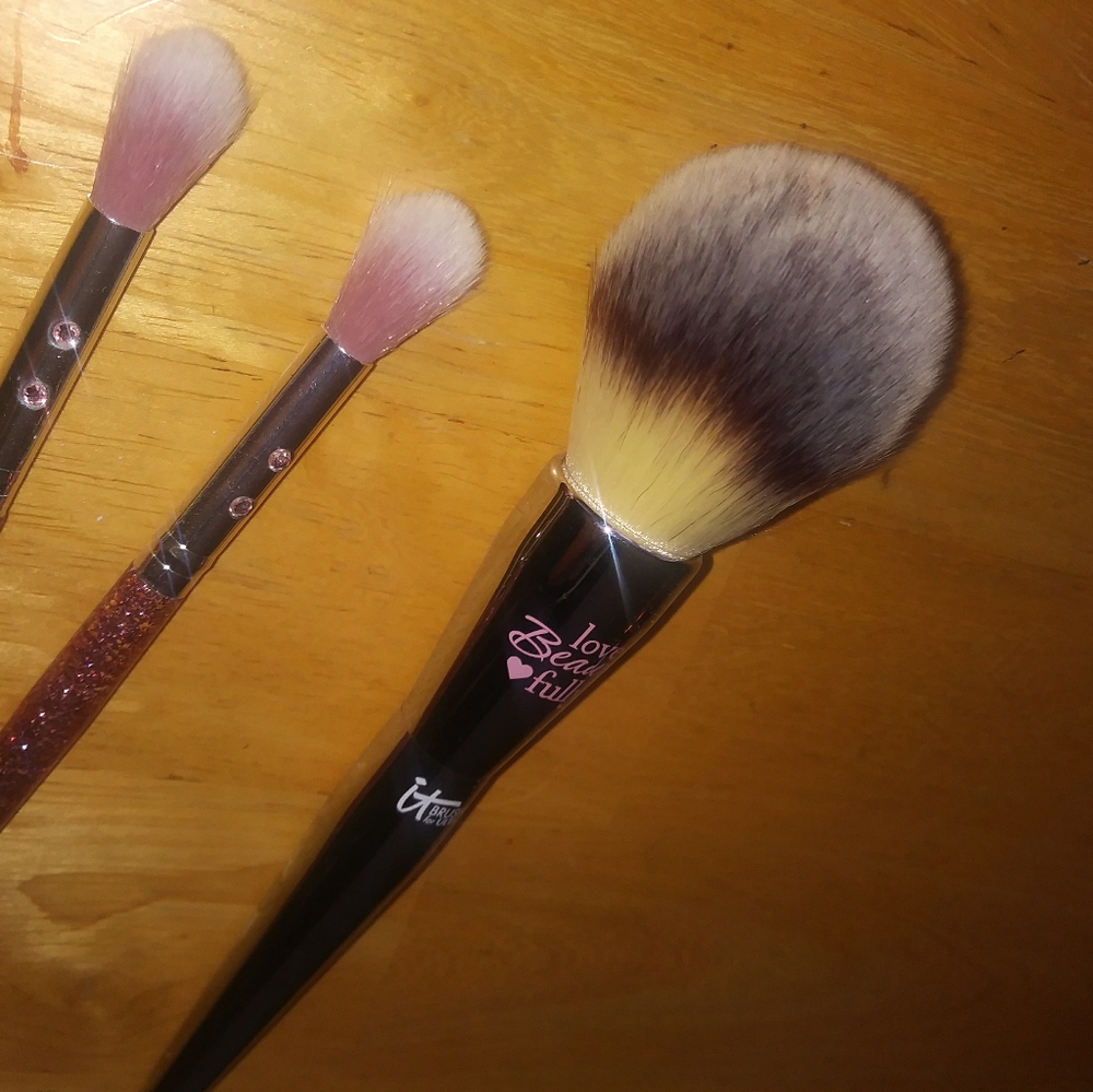Makeup brush haul Sephora travel IT cosmetics